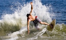 开云官网-赛道上的心跳，佩雷兹扛起全队，迈凯伦险胜阿斯顿马丁