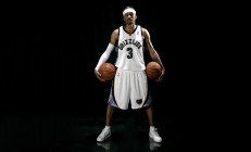 开云官方app入口-伊布式接管，从欧冠半决赛到西班牙血拼智利的征服逻辑