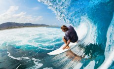 开云体育-库里统治全场，猛龙险胜北京队，一场跨越篮球文化的对话