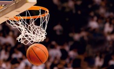 开云体育平台APP-冰与火的对决，深圳队斩落76人背后的篮球全球化新叙事