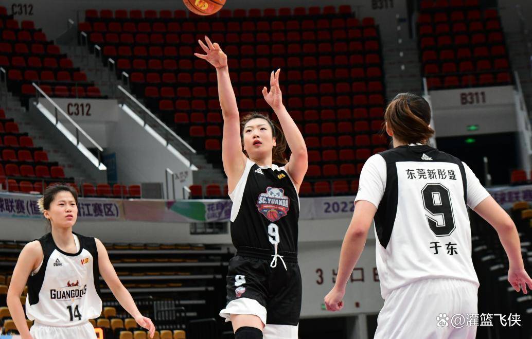 北京女篮力克江苏队，豪取三连胜