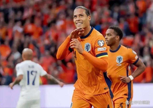 荷兰足球队在全球比赛中斩获大胜的简单介绍 荷兰足球队在全球比赛中斩获大胜的简单介绍