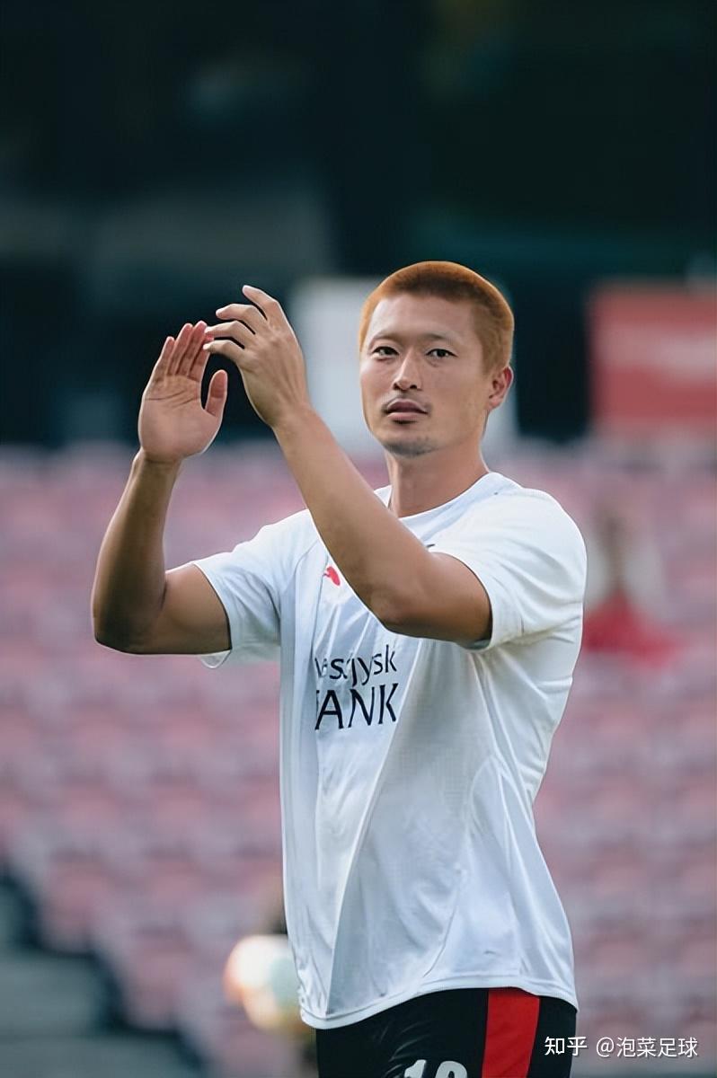 拼尽全力谋胜，国内足球赛事风云再起