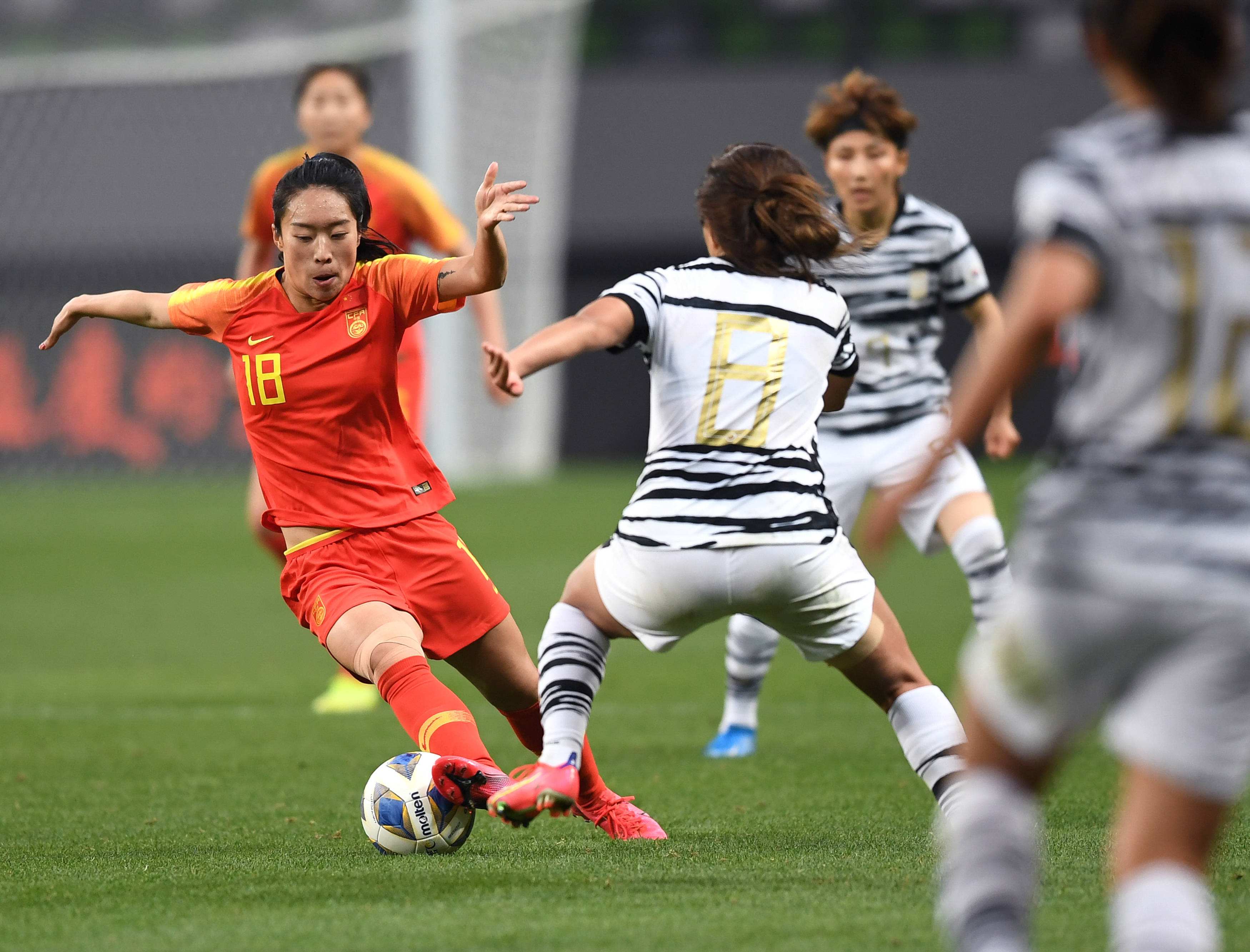 世界女足决战之地激烈反击斗志昂扬的简单介绍 世界女足决战之地激烈反击斗志昂扬的简单介绍