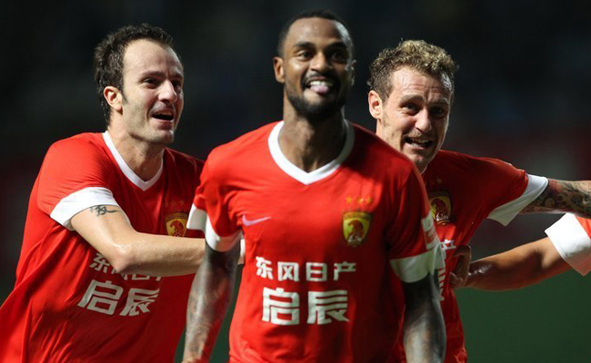 广州恒大取得惊人进球，喜上眉梢