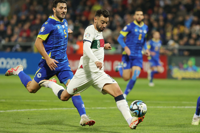 包含波黑在欧国联资格赛中战胜对手的词条