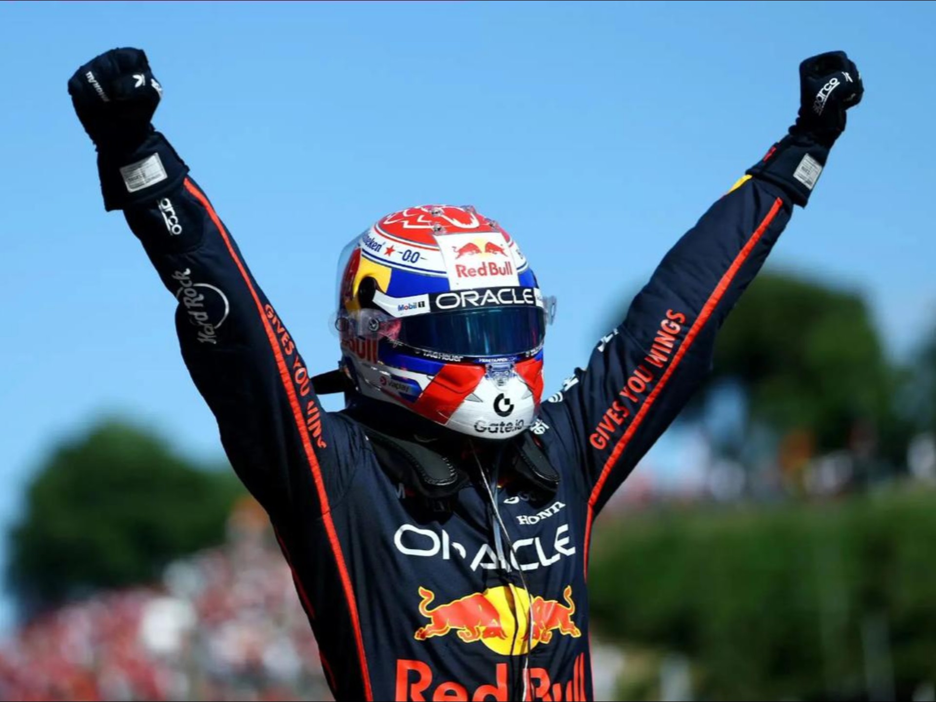 红牛车队碾压索伯车队，维斯塔潘点燃赛场的简单介绍