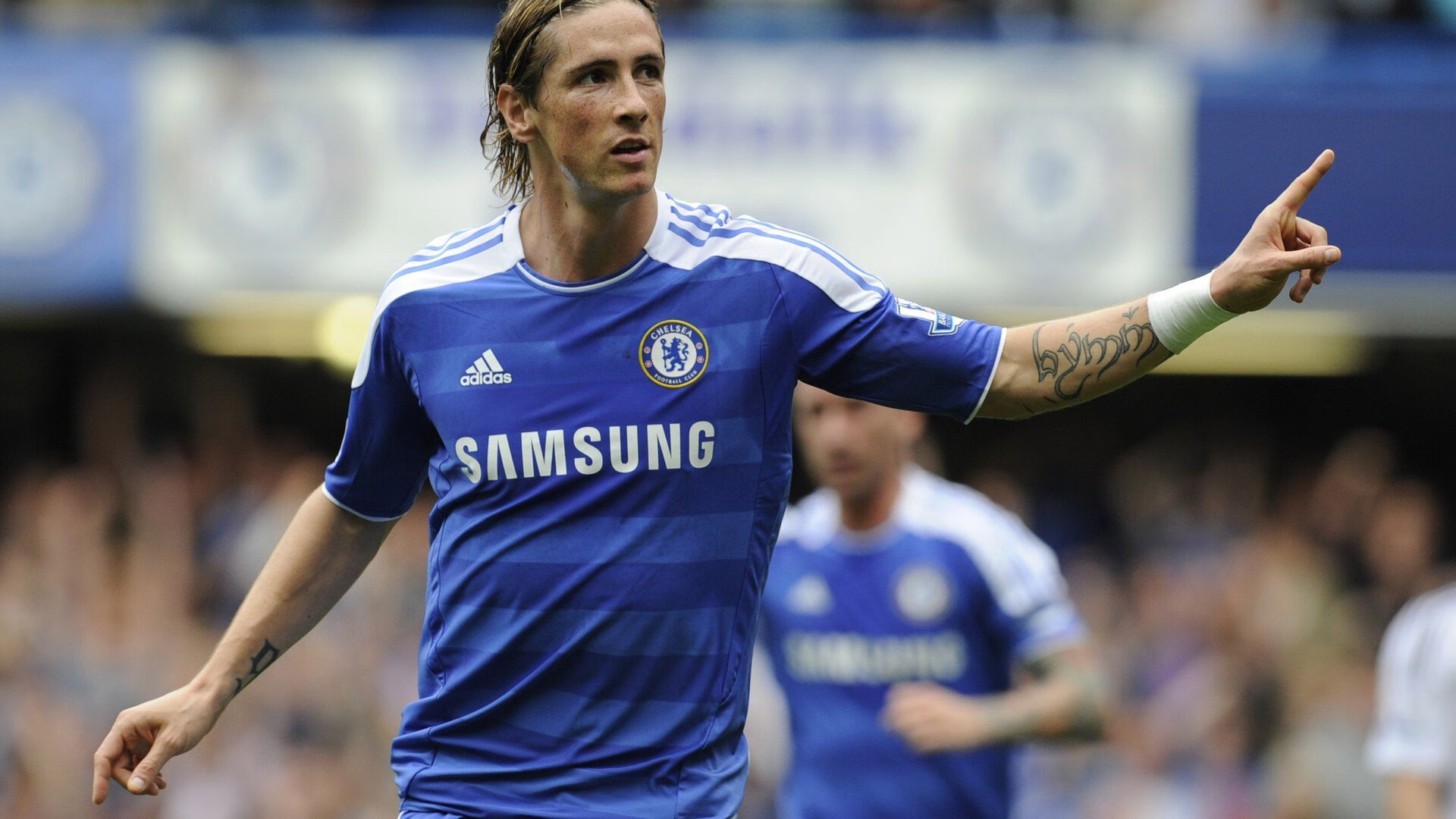 当秘鲁遇上佛罗伦萨,姆巴佩在压力下的跨时空爆发